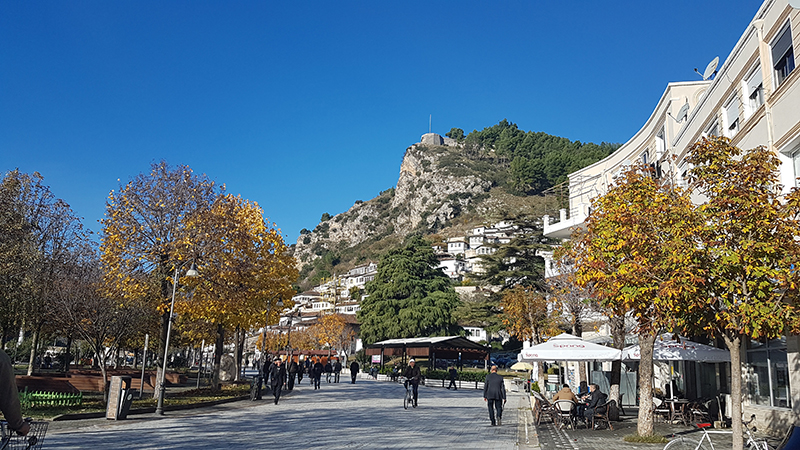 LLOGARA PASSET, VLOREBUKTEN TILL BERAT